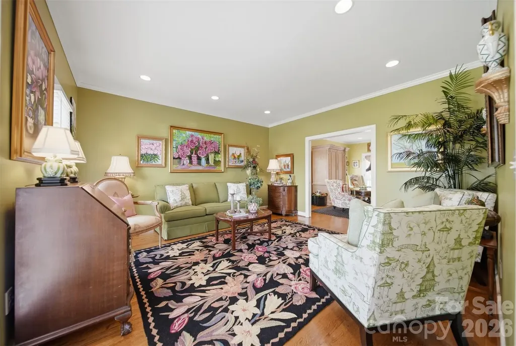 3704 8th Street Place NW Hickory NC 28601