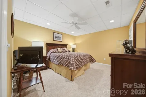 3704 8th Street Place NW Hickory NC 28601
