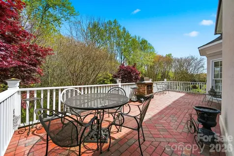 3704 8th Street Place NW Hickory NC 28601
