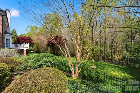 3704 8th Street Place NW Hickory NC 28601