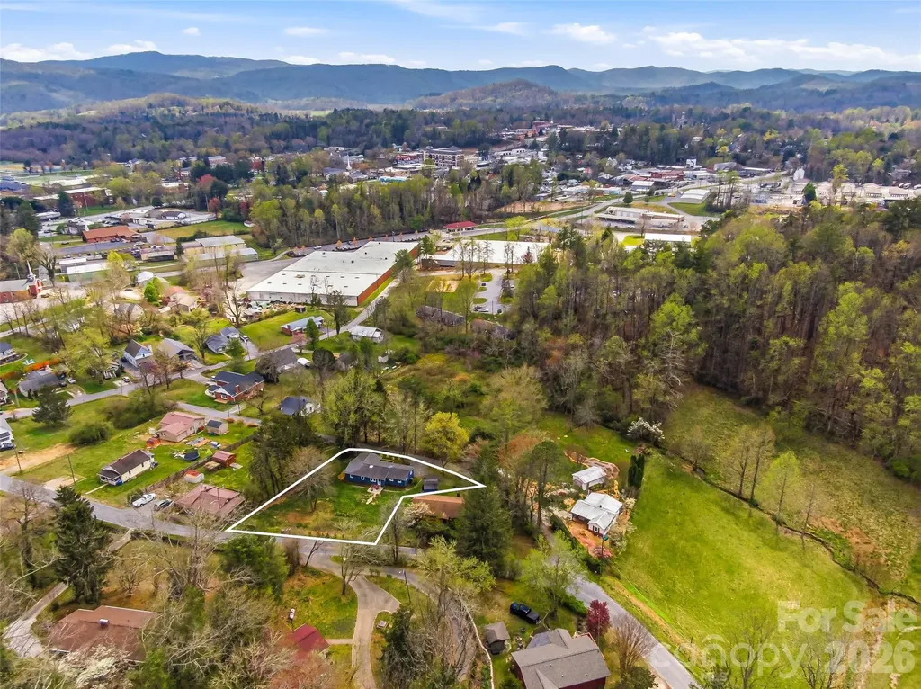 33 Kilpatrick Street Brevard NC 28712