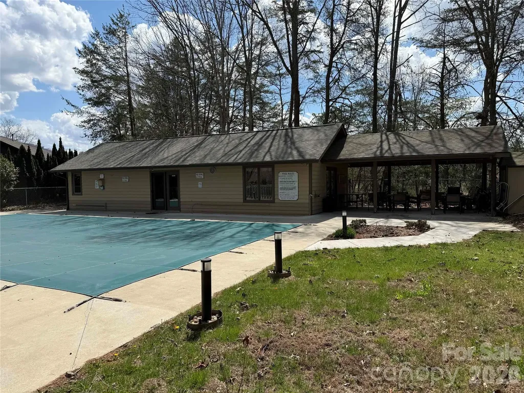 4 Zachary Ridge Road Asheville NC 28804