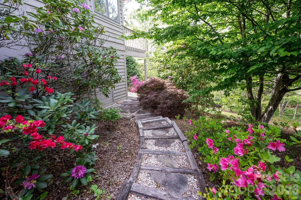 4 Zachary Ridge Road Asheville NC 28804