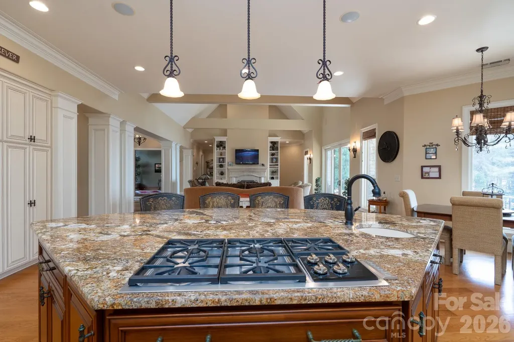 144 Moss Bank Court New London NC 28127