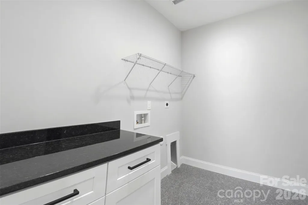 302 Lima Avenue Charlotte NC 28208