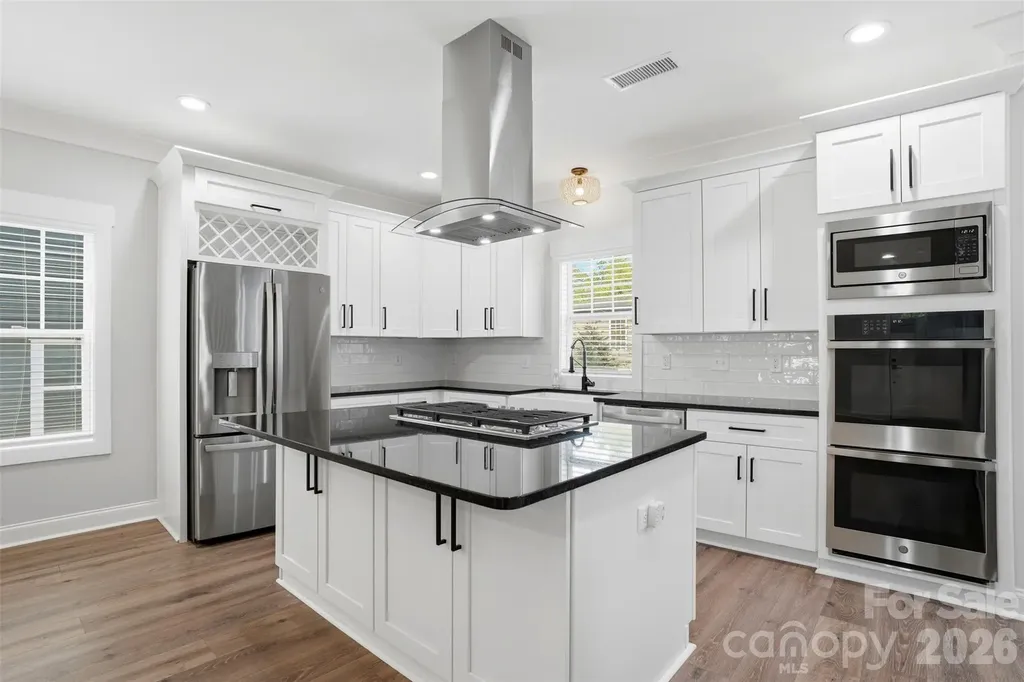 302 Lima Avenue Charlotte NC 28208
