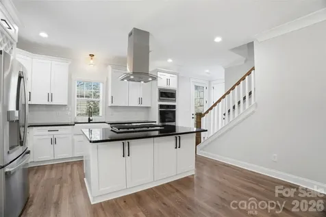302 Lima Avenue Charlotte NC 28208
