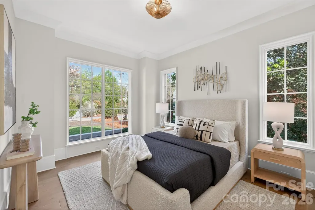 914 Edinburgh Lane Charlotte NC 28209
