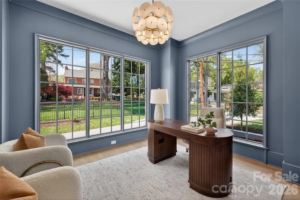 914 Edinburgh Lane Charlotte NC 28209