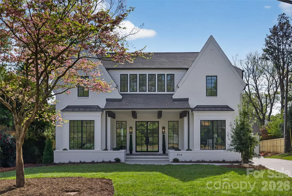 914 Edinburgh Lane Charlotte NC 28209