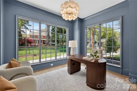 914 Edinburgh Lane Charlotte NC 28209