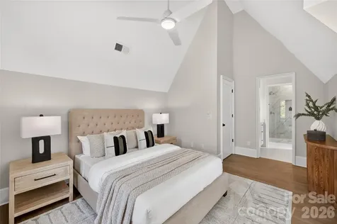 914 Edinburgh Lane Charlotte NC 28209