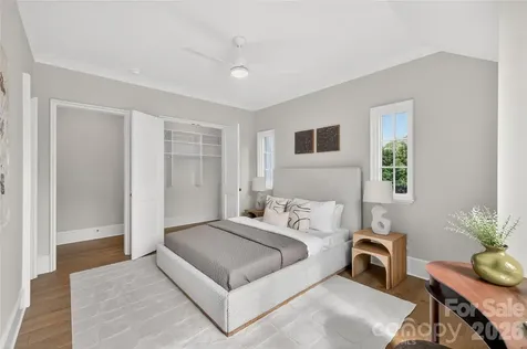 914 Edinburgh Lane Charlotte NC 28209