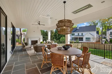 914 Edinburgh Lane Charlotte NC 28209