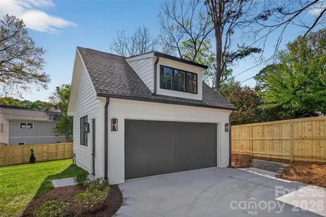 914 Edinburgh Lane Charlotte NC 28209