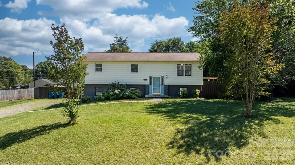 5208 W Piedmont Circle Conover NC 28613