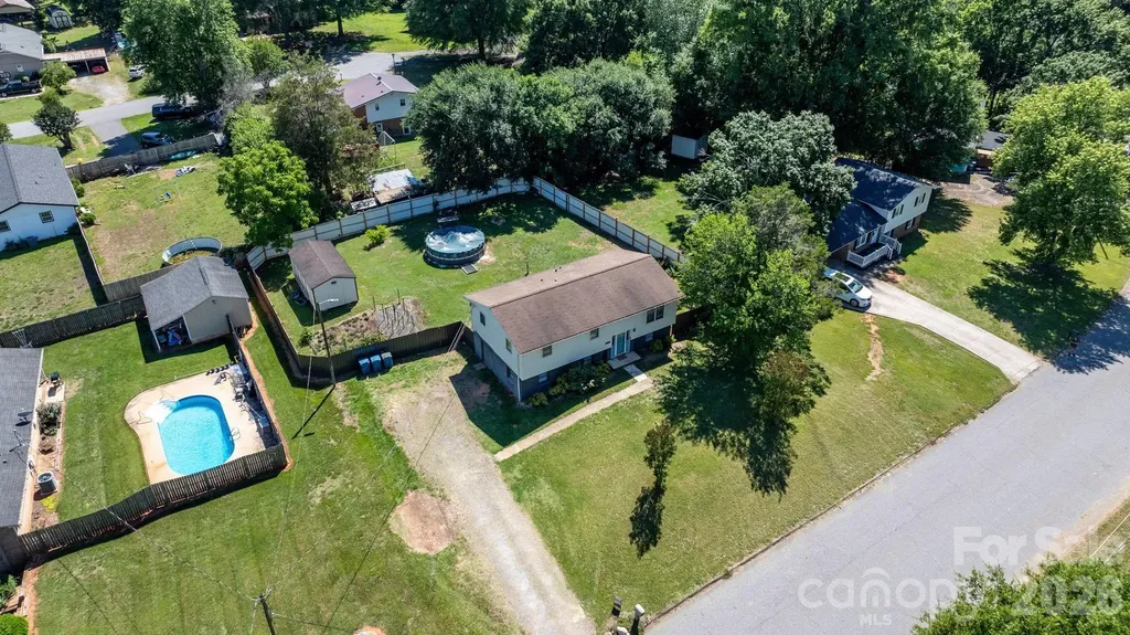 5208 W Piedmont Circle Conover NC 28613