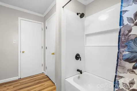 5208 W Piedmont Circle Conover NC 28613