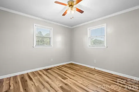 5208 W Piedmont Circle Conover NC 28613