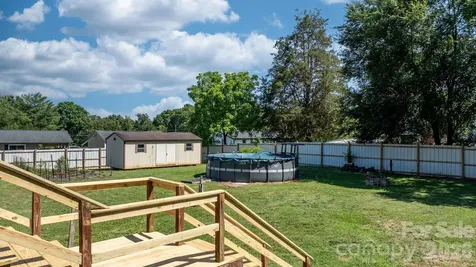 5208 W Piedmont Circle Conover NC 28613
