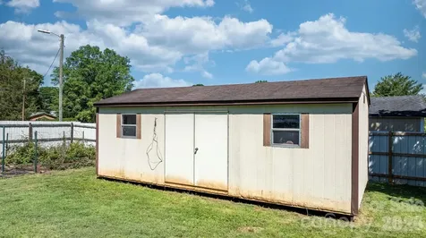 5208 W Piedmont Circle Conover NC 28613