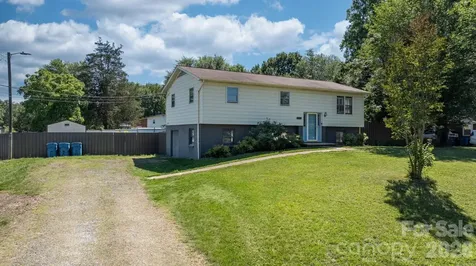 5208 W Piedmont Circle Conover NC 28613