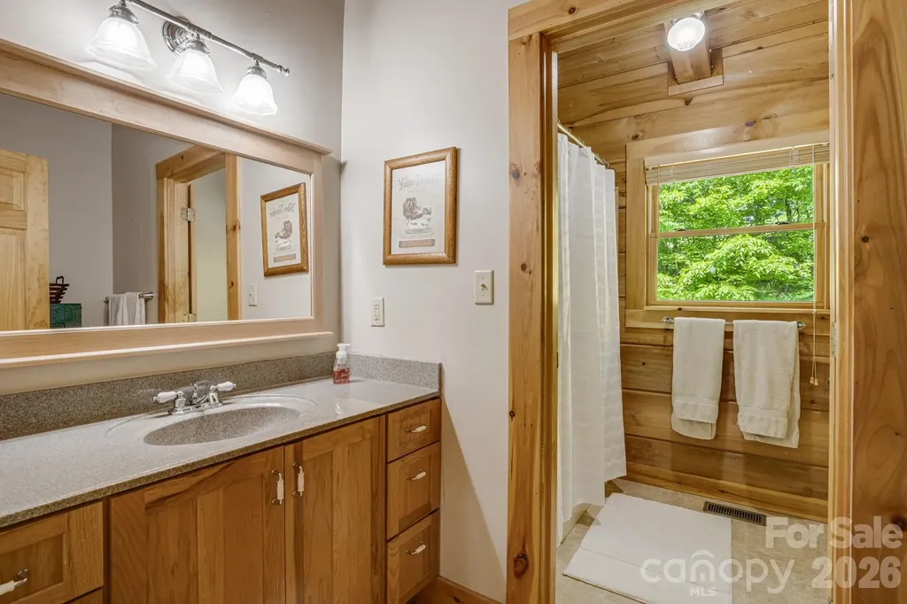721 Mckinney Gap Drive Mars Hill NC 28754