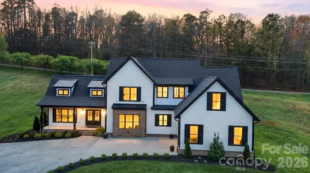 157 Franklin Lane Taylorsville NC 28681