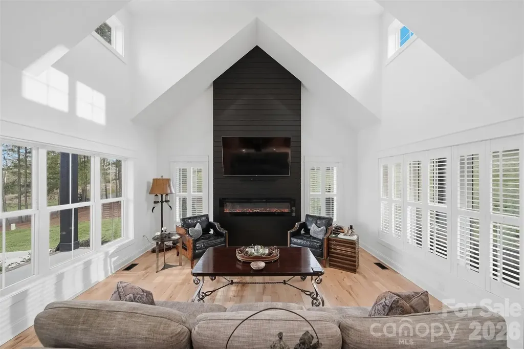 157 Franklin Lane Taylorsville NC 28681
