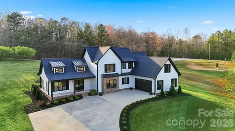 157 Franklin Lane Taylorsville NC 28681