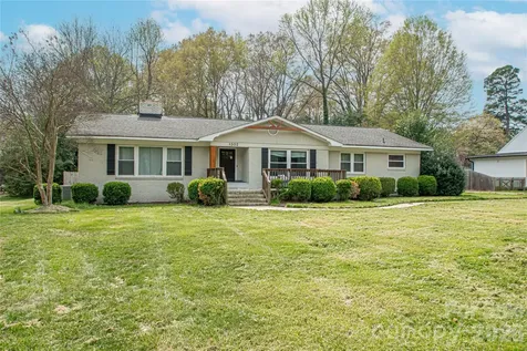 1302 E Franklin Street Monroe NC 28112