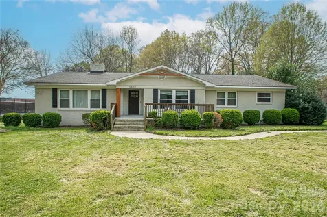 1302 E Franklin Street Monroe NC 28112