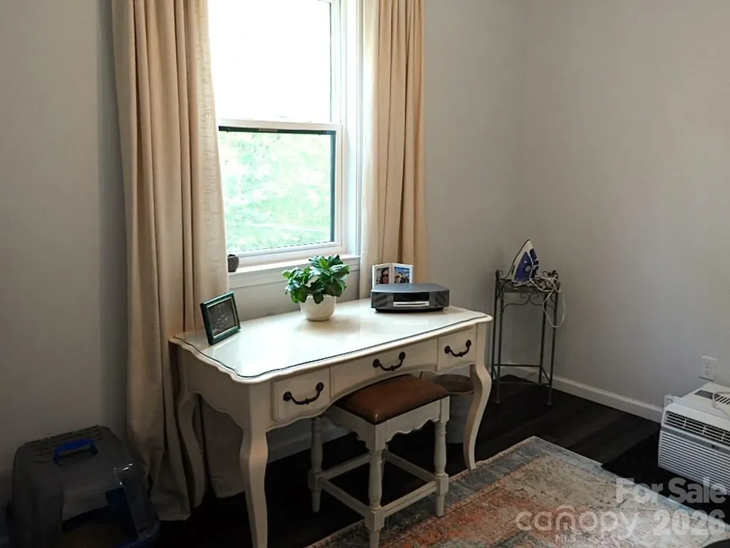 244 Holly Street Hudson NC 28638