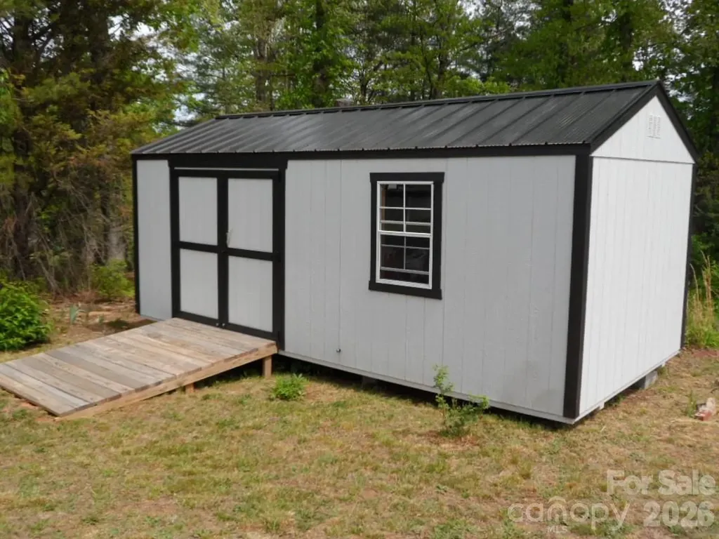244 Holly Street Hudson NC 28638
