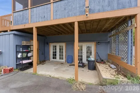 81 Bullfrog Cove Road Sylva NC 28779