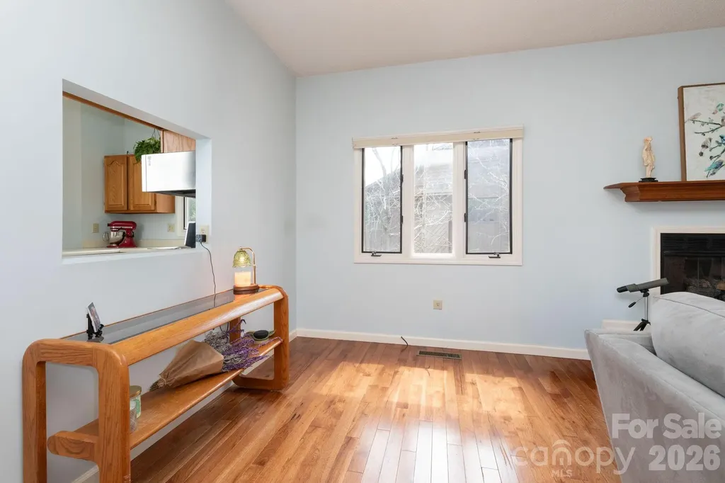305 Piney Mountain Drive Asheville NC 28805