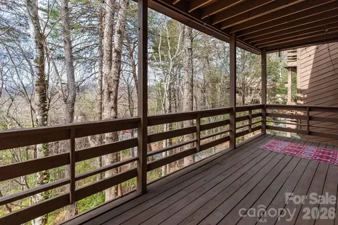 305 Piney Mountain Drive Asheville NC 28805