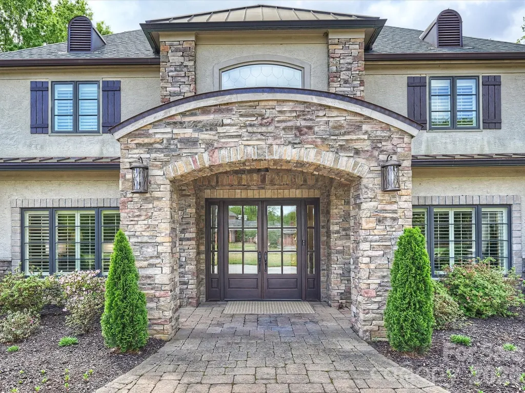 4330 Carmel Valley Road Charlotte NC 28226