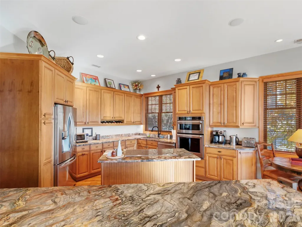 121 Spring Rock Road Burnsville NC 28714