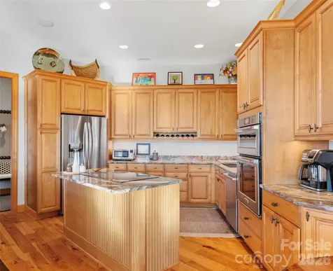 121 Spring Rock Road Burnsville NC 28714