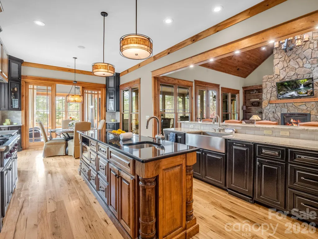 27 Anchor Drive Nebo NC 28761