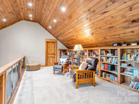 27 Anchor Drive Nebo NC 28761