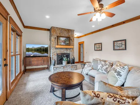 27 Anchor Drive Nebo NC 28761