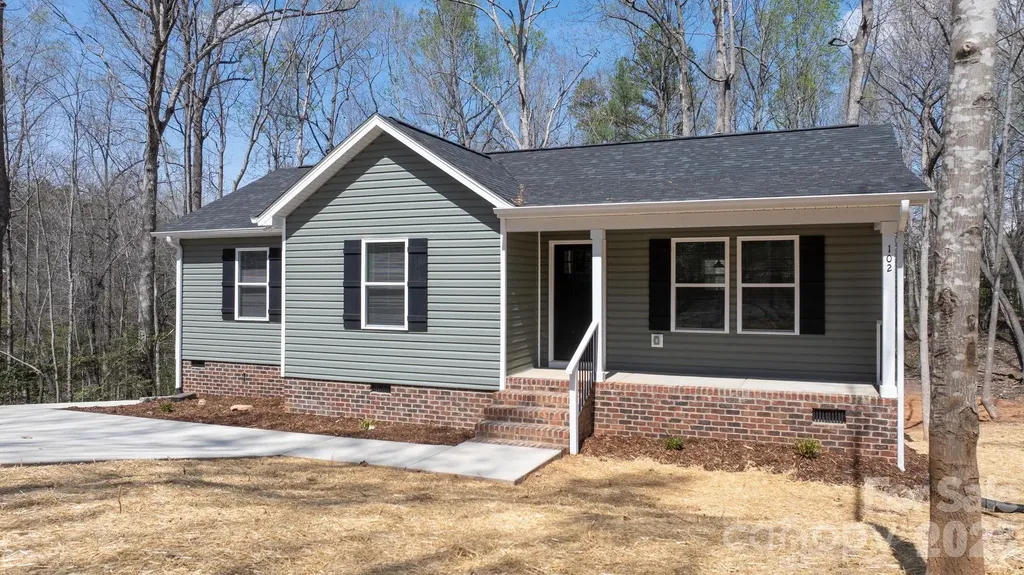 102 Kitchings Drive Valdese NC 28690