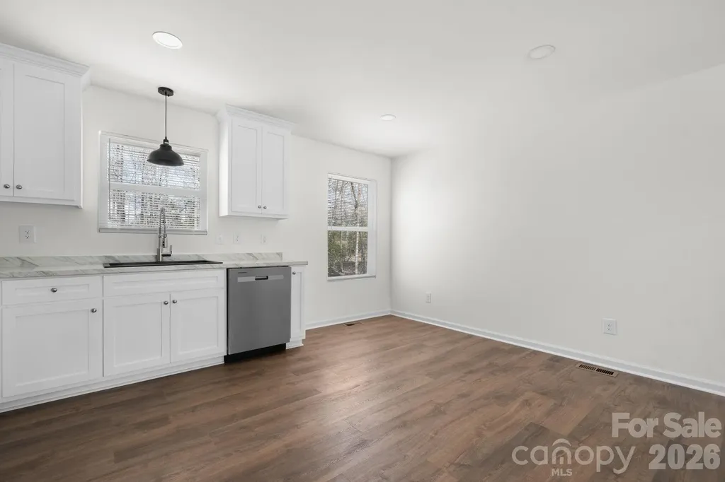 102 Kitchings Drive Valdese NC 28690