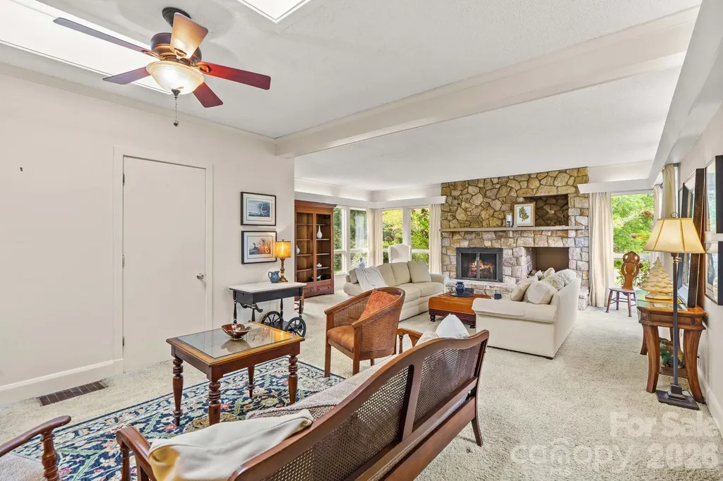 725 Mocksville Avenue Salisbury NC 28144