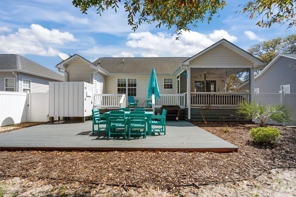 137 NE 4th Street Oak Island NC 28465