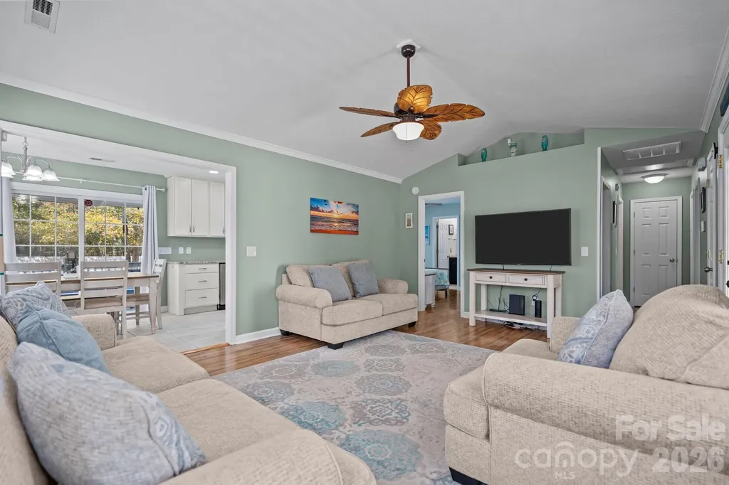 137 NE 4th Street Oak Island NC 28465