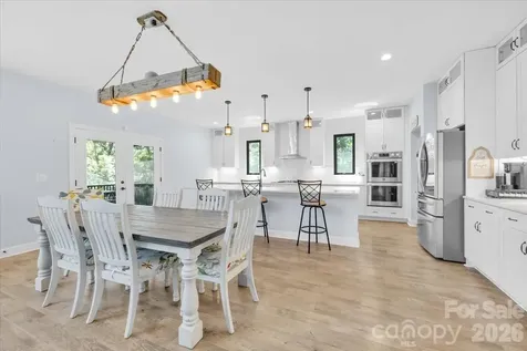 1194 99 Island Road Blacksburg SC 29702