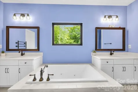 1194 99 Island Road Blacksburg SC 29702
